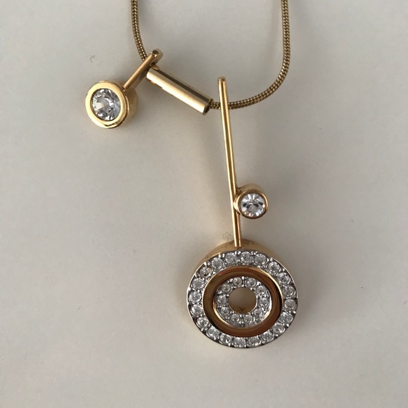 Swaroski crystal necklace - Picture 2 of 3